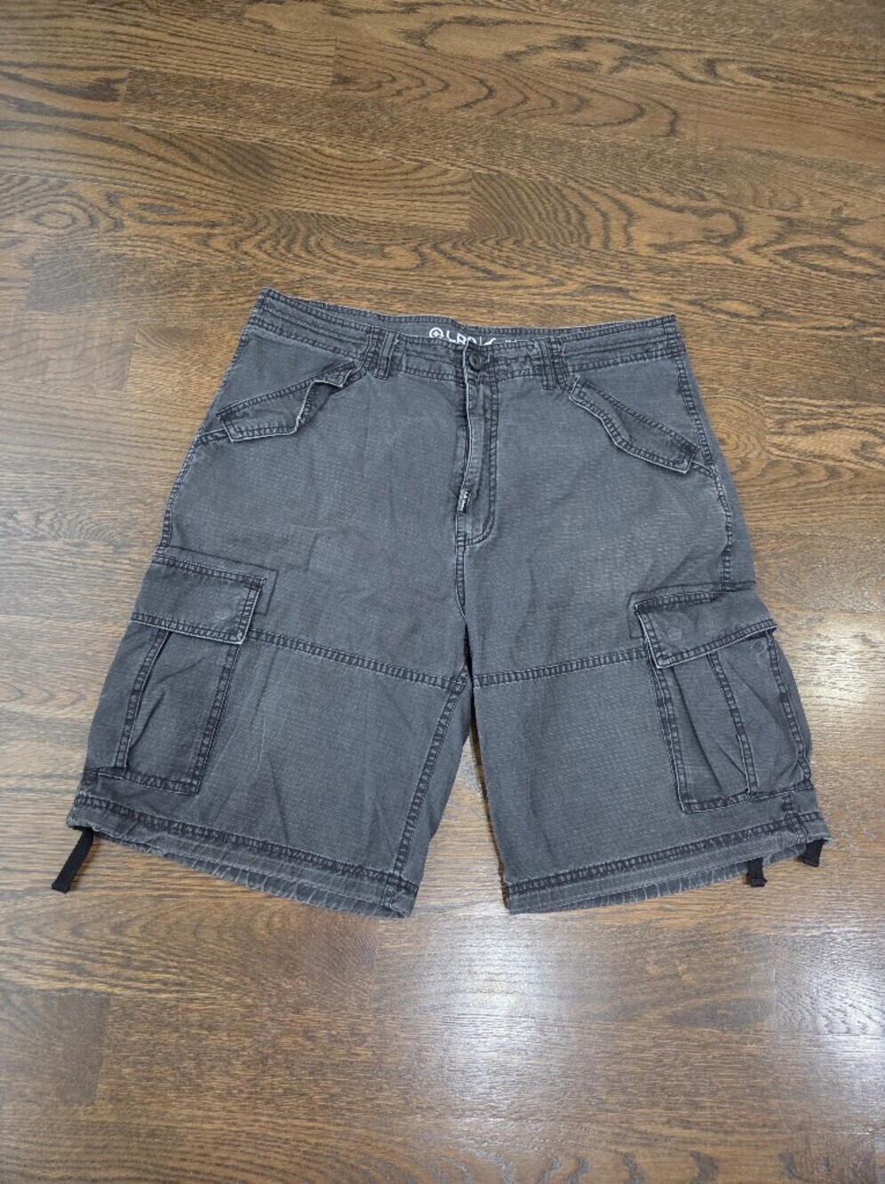 LRG Men's Dark Gray Cargo Shorts with Utility Pockets Sz.36(O 10)